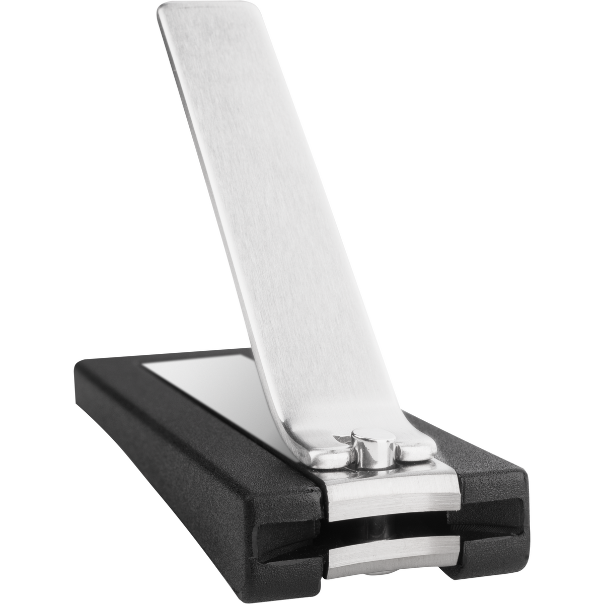 Nahaufnahme eines geöffneten ZWILLING Premium Nagelknipsers aus rostfreiem Edelstahl mit leicht gebogener Schneide und schwarzem Nagelfang.
